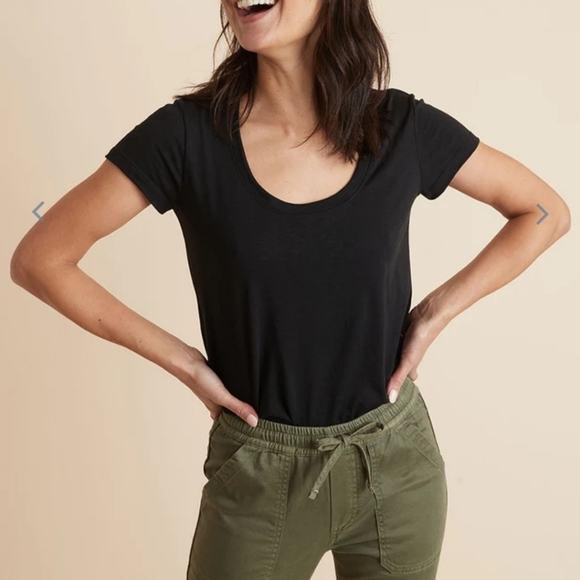 Marine Layer Tops - Copy - Marine layer Classic Scoop Neck Tee in Black